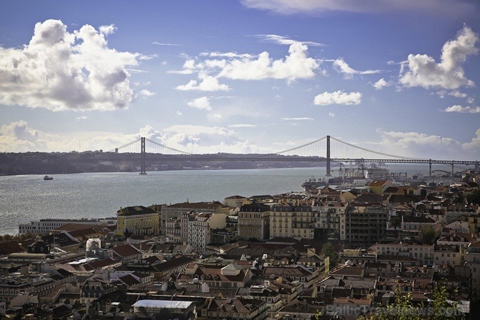 Lisabona ir Portugāles galvaspilsēta un lielākā pilsēta, kuras vēsturiskais centrs atrodas uz stāviem pakalniem. Foto: www.visitlisboa.com 85241
