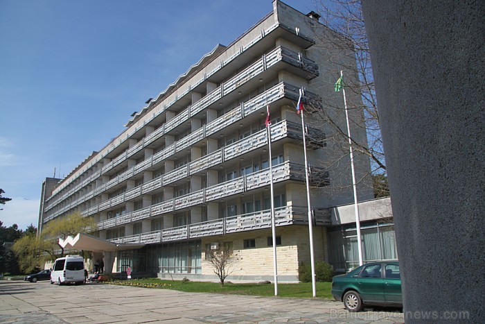 Sanatorija Jantarnij bereg un Jūrmalas kūrorta Vēstures muzejs atrodas Zvīņu iela 2 (Jūrmala, Ķemeru nacionālais parks) - www.sanatorij.lv 85390