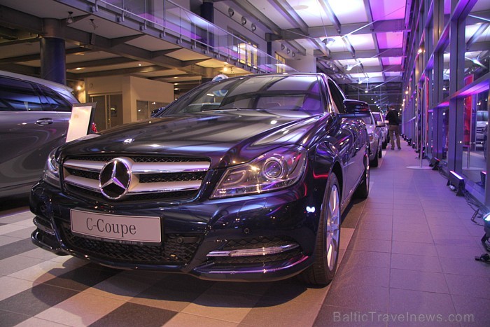 «Domenikss» atzīmē 30.11.2012 «Mercedes-Benz» 20 gadus Latvijā 85703