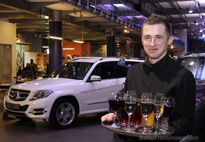 «Domenikss» atzīmē 30.11.2012 «Mercedes-Benz» 20 gadus Latvijā 85707