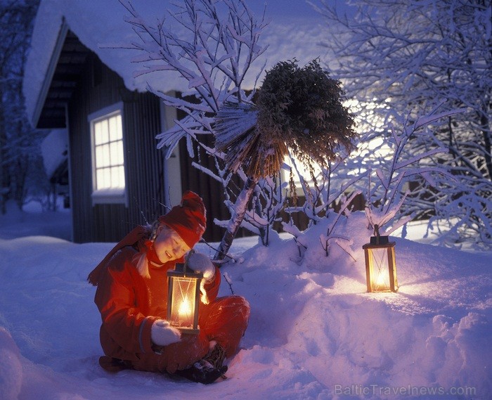 Bērnus Somijā apciemo Ziemassvētku vecītis Joulupukke, kas tulkojumā nozīmē Ziemassvētku āzis. Foto: www.visitfinland.com 85867