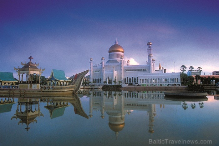 Bruneja ir sultanāts Āzijas dienvidos Borneo salas ziemeļrietumu daļā un šīs valsts galvaspilsēta ir Bandarseribegavana. Foto: www.bruneitourism.trave 85925