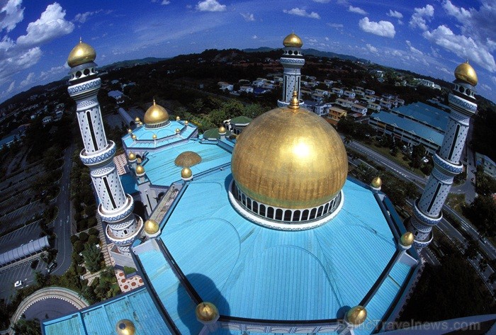 Bruneja ir sultanāts Āzijas dienvidos Borneo salas ziemeļrietumu daļā un šīs valsts galvaspilsēta ir Bandarseribegavana. Foto: www.bruneitourism.trave 85944
