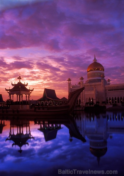 Bruneja ir sultanāts Āzijas dienvidos Borneo salas ziemeļrietumu daļā un šīs valsts galvaspilsēta ir Bandarseribegavana. Foto: www.bruneitourism.trave 85952