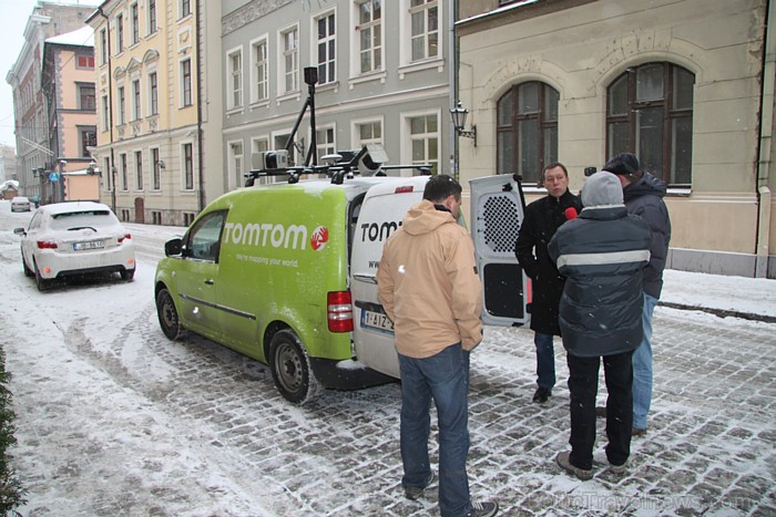 Kompānija TomTom 10.12.2012 prezentēja Latvijas žurnālistiem jaunākās navigācijas ierīces un datu apstrādes menedžmentu 86285