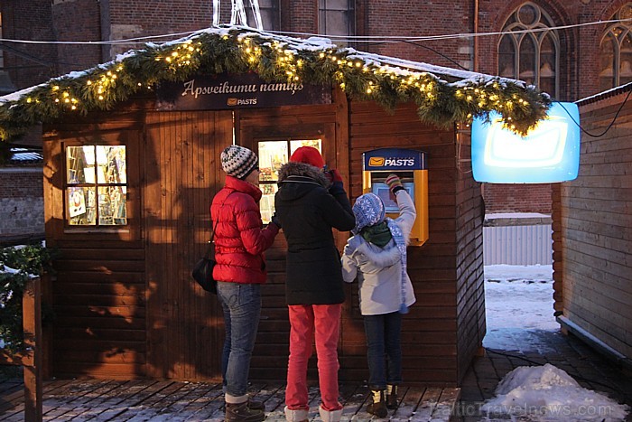 Vecrīgas Ziemassvētku tirdziņš Doma laukumā 86974