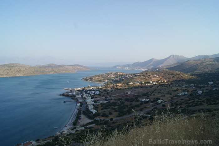 Krēta ir otra lielākā sala Vidusjūrā un lielākā sala Grieķijā. Tā katru gadu piesaista tūkstošiem tūristu un apbur gandrīz katru tās viesi. 87020