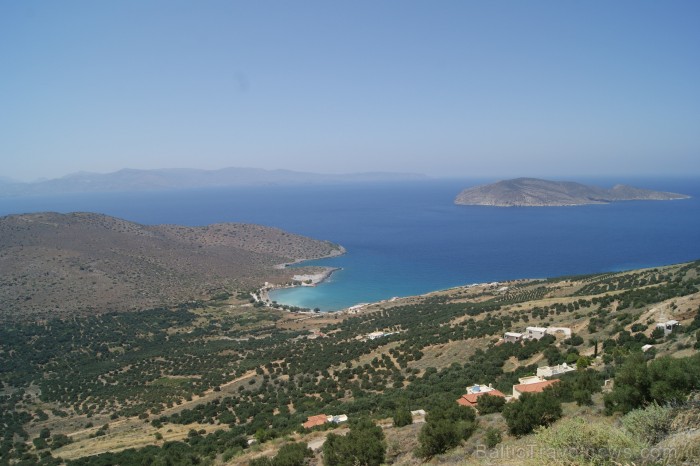 Krēta ir otra lielākā sala Vidusjūrā un lielākā sala Grieķijā. Tā katru gadu piesaista tūkstošiem tūristu un apbur gandrīz katru tās viesi. 87026