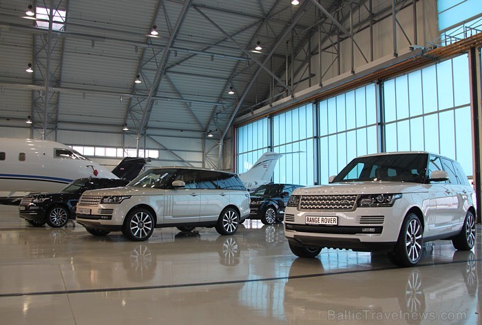 Inchcape BM Auto prezentē jauno Range Rover lidostas «Rīga» Biznesa aviācijas centrā 87086