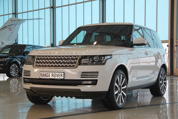 Inchcape BM Auto prezentē jauno Range Rover lidostas «Rīga» Biznesa aviācijas centrā 87087