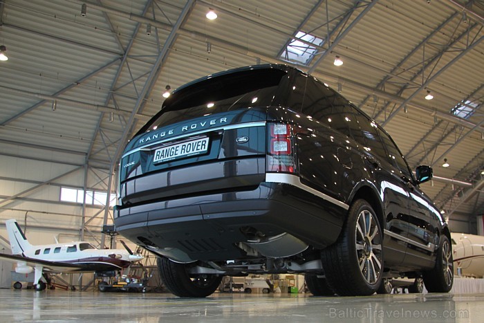 Inchcape BM Auto prezentē jauno Range Rover lidostas «Rīga» Biznesa aviācijas centrā 87096