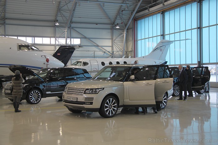 Inchcape BM Auto prezentē jauno Range Rover lidostas «Rīga» Biznesa aviācijas centrā 87118