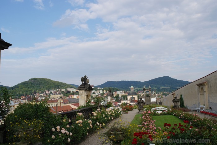 Barokālā Dečina ar rožu dārziem. Remiro Travel piedāvā braucienus 2013. gada jūlijā un augustā uz Saksijas un Bohēmijas Šveici. Foto: www.remirotravel 87276