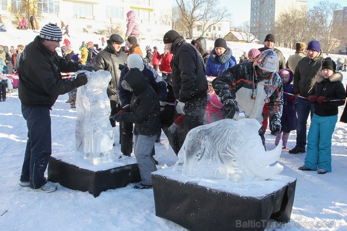 Svētdien, 27.01.2013, vairāk nekā 1000 Vecmīlgrāvja iedzīvotāju ar prieku nodevās 