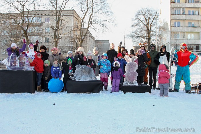 Svētdien, 27.01.2013, vairāk nekā 1000 Vecmīlgrāvja iedzīvotāju ar prieku nodevās 