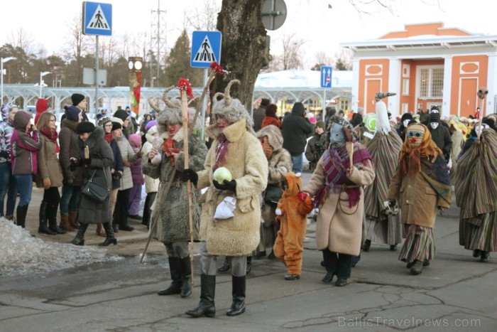 Svētdien, 2013. gada 9. martā, Siguldas Ziemas festivāla ietvaros norisinājies Ziemas festivāla karnevāls. Foto: Juris Ķilkuts, FotoAtelje.lv 90134