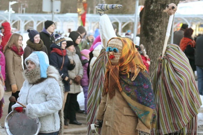 Svētdien, 2013. gada 9. martā, Siguldas Ziemas festivāla ietvaros norisinājies Ziemas festivāla karnevāls. Foto: Juris Ķilkuts, FotoAtelje.lv 90136