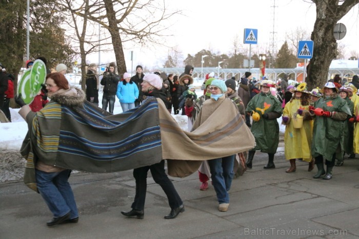 Svētdien, 2013. gada 9. martā, Siguldas Ziemas festivāla ietvaros norisinājies Ziemas festivāla karnevāls. Foto: Juris Ķilkuts, FotoAtelje.lv 90137