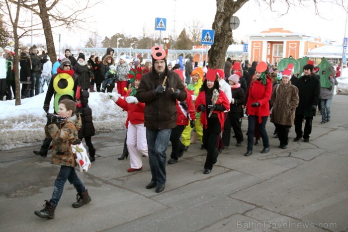 Svētdien, 2013. gada 9. martā, Siguldas Ziemas festivāla ietvaros norisinājies Ziemas festivāla karnevāls. Foto: Juris Ķilkuts, FotoAtelje.lv 90140