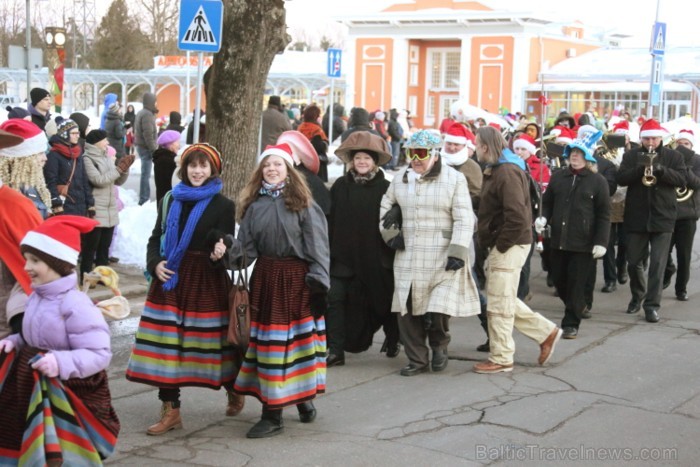 Svētdien, 2013. gada 9. martā, Siguldas Ziemas festivāla ietvaros norisinājies Ziemas festivāla karnevāls. Foto: Juris Ķilkuts, FotoAtelje.lv 90143