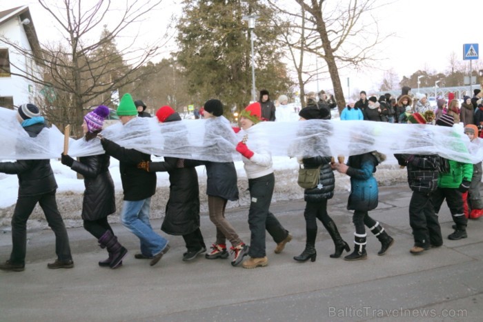 Svētdien, 2013. gada 9. martā, Siguldas Ziemas festivāla ietvaros norisinājies Ziemas festivāla karnevāls. Foto: Juris Ķilkuts, FotoAtelje.lv 90145