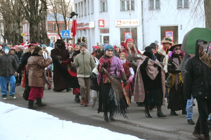 Svētdien, 2013. gada 9. martā, Siguldas Ziemas festivāla ietvaros norisinājies Ziemas festivāla karnevāls. Foto: Juris Ķilkuts, FotoAtelje.lv 90147