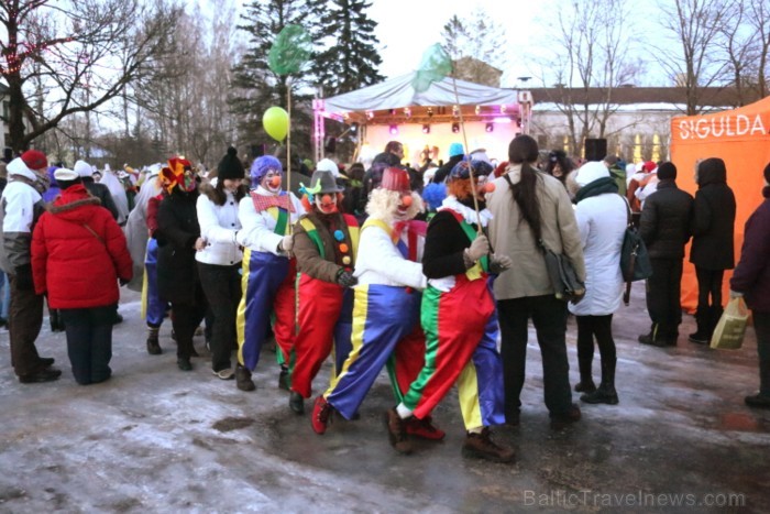 Svētdien, 2013. gada 9. martā, Siguldas Ziemas festivāla ietvaros norisinājies Ziemas festivāla karnevāls. Foto: Juris Ķilkuts, FotoAtelje.lv 90159