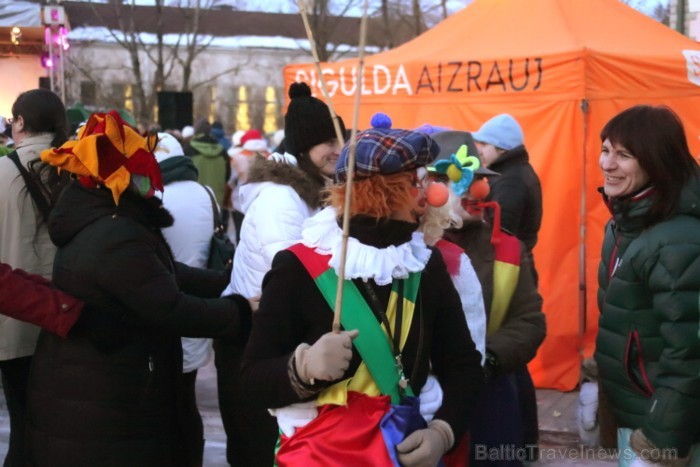 Svētdien, 2013. gada 9. martā, Siguldas Ziemas festivāla ietvaros norisinājies Ziemas festivāla karnevāls. Foto: Juris Ķilkuts, FotoAtelje.lv 90160