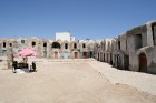 Medenina ir Tunisijas pilsēta, uz kuru ceļotāji dodas brīnumaino panorāmu meklējumos. Te var atrast berberu un romiešu kultūru pieminekļus. Šodien ied 3