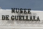 Guellala ciematā (Džerba, Tunisija) atrodas etnogrāfijas muzejs. Te var iepazīt Tunisijas tautas vēsturi: tradīcijas, paražas, kāzu rituālus, bērna pi 2