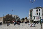 Susa ir Tunisijas trešā lielākā pilsēta. Tās vecpilsēta atrodas aiz 2 km garas aizsargsienas, kura tika uzcelta 859. gadā. Vecpilsēta ir iekļauta UNES 1