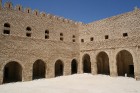 Susa ir Tunisijas trešā lielākā pilsēta. Tās vecpilsēta atrodas aiz 2 km garas aizsargsienas, kura tika uzcelta 859. gadā. Vecpilsēta ir iekļauta UNES 18