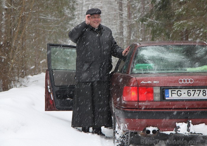 Dagdas dekanāta dekāns Pāvils Odiņš novēl visiem sirsnīgas Lieldienas! 91226