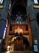 Grandioza Rodezas katedrāle, kas paceļas virs nelielas viesmīlīgas pilsētas, ir gotiskās arhitektūras brīnums. Tās ēka ir uzcelta 12. gadsimtā un ir v 17