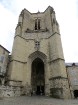 Villefranche de Rouergue ir brīnišķīga Tulūzas pilsēta ar šaurām, bruģētām ieliņām, viduslaiku ēkām un Aveyron upes tiltiem 15