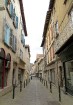 Villefranche de Rouergue ir brīnišķīga Tulūzas pilsēta ar šaurām, bruģētām ieliņām, viduslaiku ēkām un Aveyron upes tiltiem 32