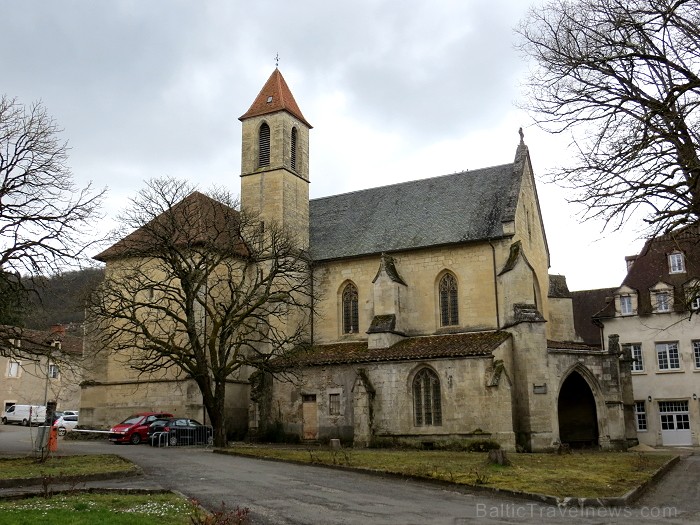 Klosteris Chartreuse St Sauveur ir neaizmirstams 15.gadsimta arhitektūras un vēstures piemineklis. Tas atrodas pilsētā Villefranche-de-Rouergue un ir  91914