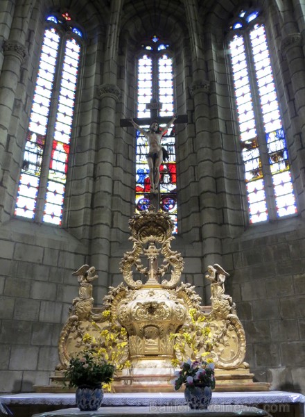 Klosteris Chartreuse St Sauveur ir neaizmirstams 15.gadsimta arhitektūras un vēstures piemineklis. Tas atrodas pilsētā Villefranche-de-Rouergue un ir  91926