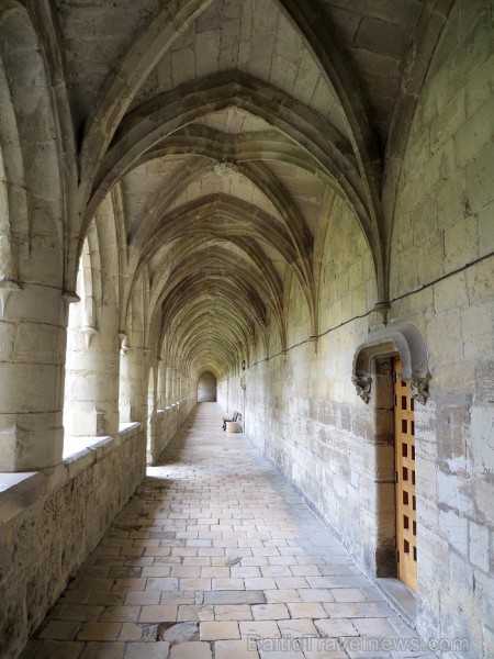 Klosteris Chartreuse St Sauveur ir neaizmirstams 15.gadsimta arhitektūras un vēstures piemineklis. Tas atrodas pilsētā Villefranche-de-Rouergue un ir  91939