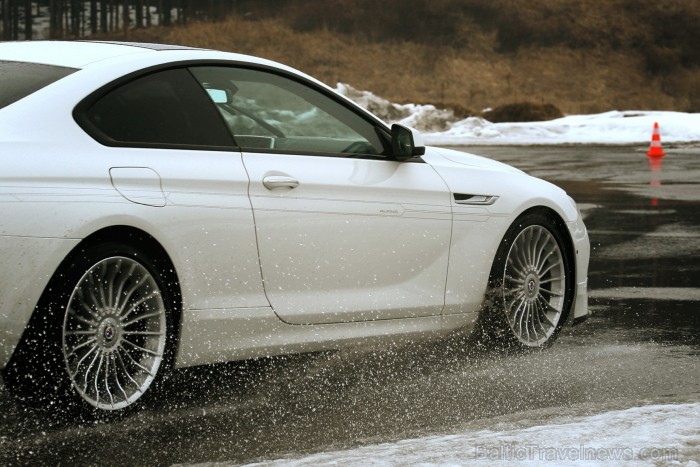 Travelnews.lv redakcija testē BMW Alpina modeļus sporta kompleksā 333. Foto: Juris Ķilkuts, www.fotoatelje.lv 92142