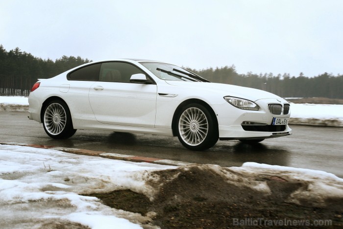 Travelnews.lv redakcija testē BMW Alpina modeļus sporta kompleksā 333. Foto: Juris Ķilkuts, www.fotoatelje.lv 92144