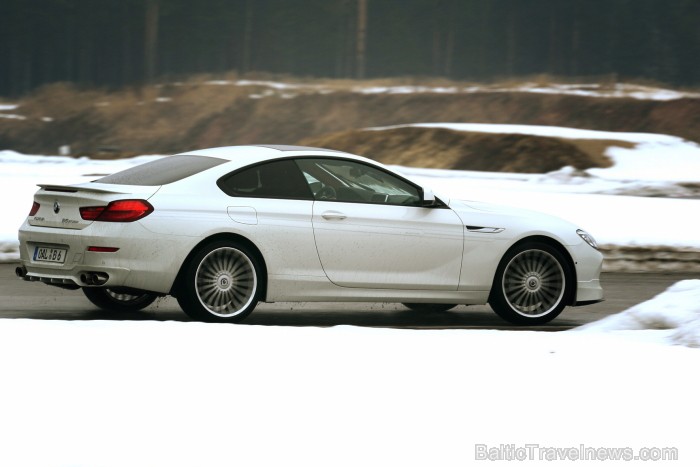 Travelnews.lv redakcija testē BMW Alpina modeļus sporta kompleksā 333. Foto: Juris Ķilkuts, www.fotoatelje.lv 92148