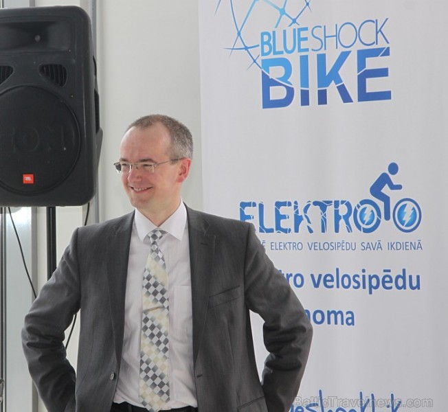 Blue Shock Bike ir Latvijā un Baltijā pirmā pilna servisa kompānija, kas saviem klientiem piedāvā elektrodivriteņu nomu, iegādi, tehnisko servisu un s 92275