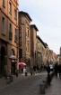 Tulūza ir 4. lielākā Francijas pilsēta, kas ir slavena ar brīnišķīgu renesanses vecpilsētu. Tās ēkas ir celtas no sarkaniem ķieģeļiem. Francūži saka,  14