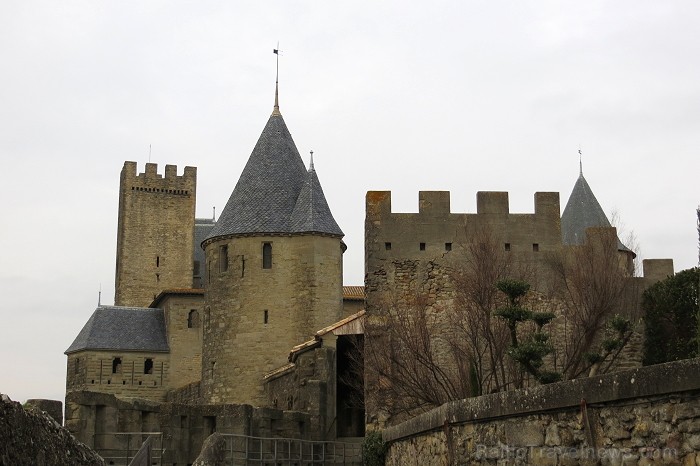 Brīnišķīgā pilsēta Karkasona Francijā ir viens no nedaudziem viduslaiku pieminekļiem, kas ir saglabājies gandrīz neskarts. Ilgus gadus te dzīvoja Volt 93029