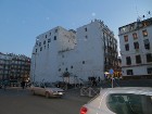 Pilsētā bez franču arhitektūras iezīmēm ir ļoti daudz arī ēkas ar arābisko raksturu - vienkāršas blokveida formas ēkas ar nelieliem taisnstūra lodziņi 29