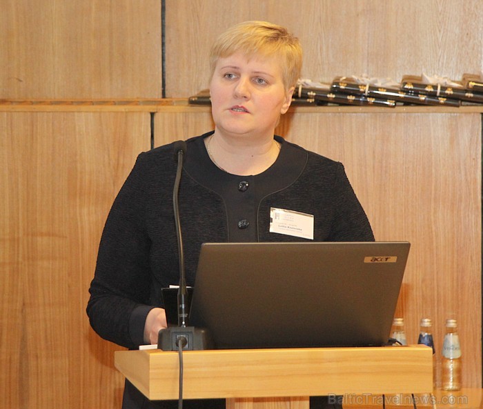 Daugavpils TIC vadītāja Lolita Kozlovska ar referātu - «Daugavpils Latgales un pārrobežu tūrisma maršrutu krustpunktā» 93219