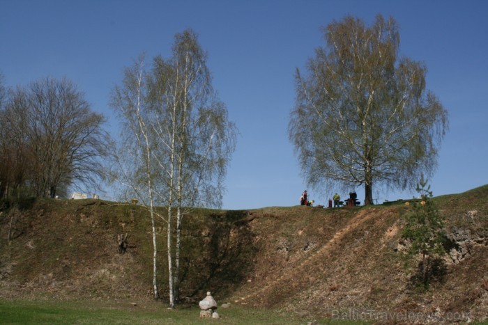 Dabas koncertzāle dabas parkā 