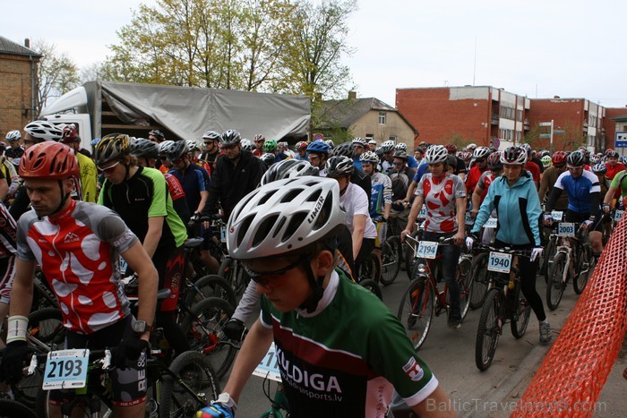 2013. gada pirmais SEB MTB posma starts tika dots Cēsīs, lai jau tālāk riteņbraucēji varētu doties līdz pat Valmierai. 93989