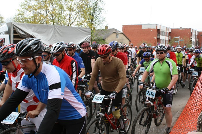 2013. gada pirmais SEB MTB posma starts tika dots Cēsīs, lai jau tālāk riteņbraucēji varētu doties līdz pat Valmierai. 93990